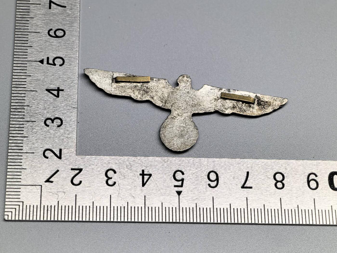 小驴勋章奖章收藏3月28日周六晚六点拍卖（珍爱和平，收藏战争，铭记历史，勿忘国耻，忠党爱国。有偿代拍，送拍规则在简介最后，参拍须阅读规则后再参拍，关系到运费包装发货时效真假辨别等关键信息，拍卖时不再发原图，看大图店主微信码在拍卖店铺介绍里） 现代工艺品 陆军帽徽 非原品