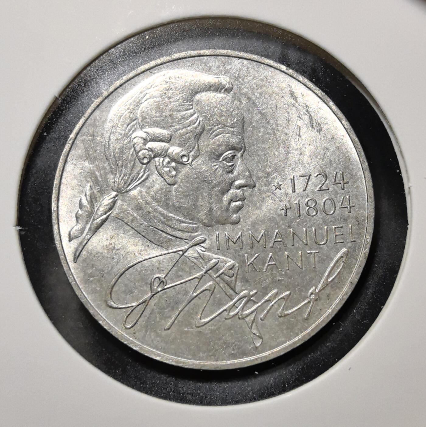 外国优质老铜币银币苏联纪念章，每周六晚九点倒数截拍，满百包邮可寄存，持续收拍