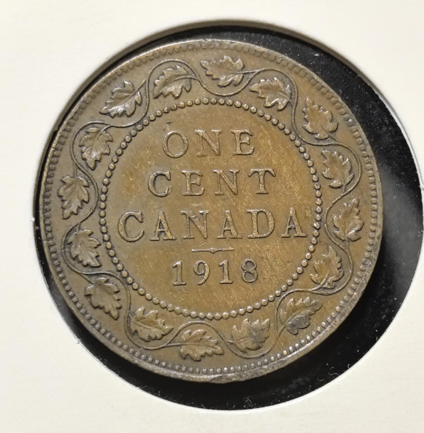 外国优质老铜币银币苏联纪念章，每周六晚九点倒数截拍，满百包邮可寄存，持续收拍 加拿大1918 年 1 分铜币，正面为英王乔治五世戎装头像，背面是枫叶环饰与面值，是一战时期加拿大货币的典型遗存，包浆温润，极具英属北美历史与钱币收藏价值。
