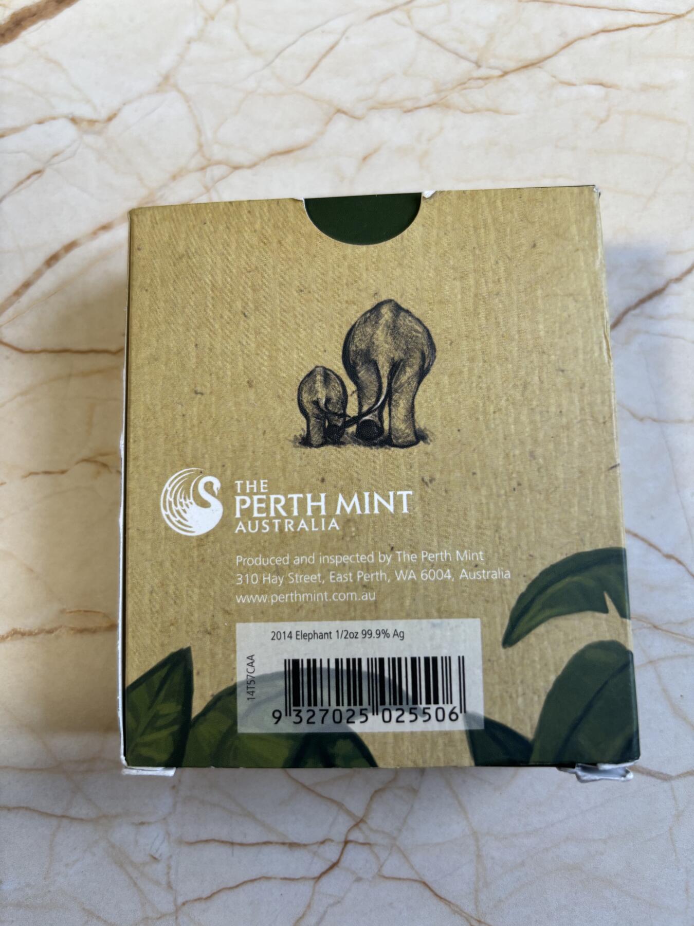 第195期拍卖 图瓦卢2014年母亲的爱系列大象彩色纪念银币，999银，发行6000枚