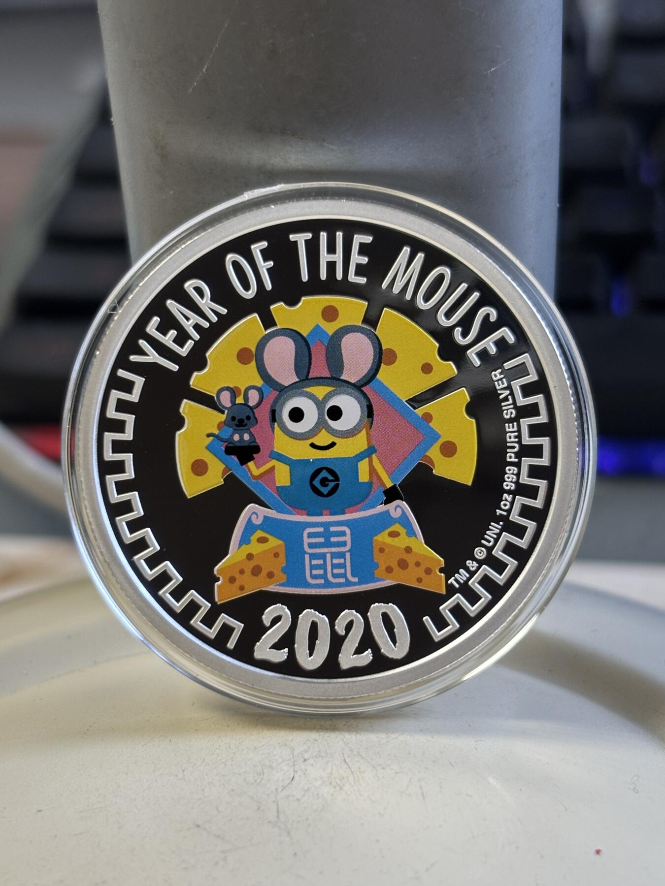 第195期拍卖 纽埃2020年小黄人中国生肖系列首枚鼠年1盎司银币，999银，发行3000枚