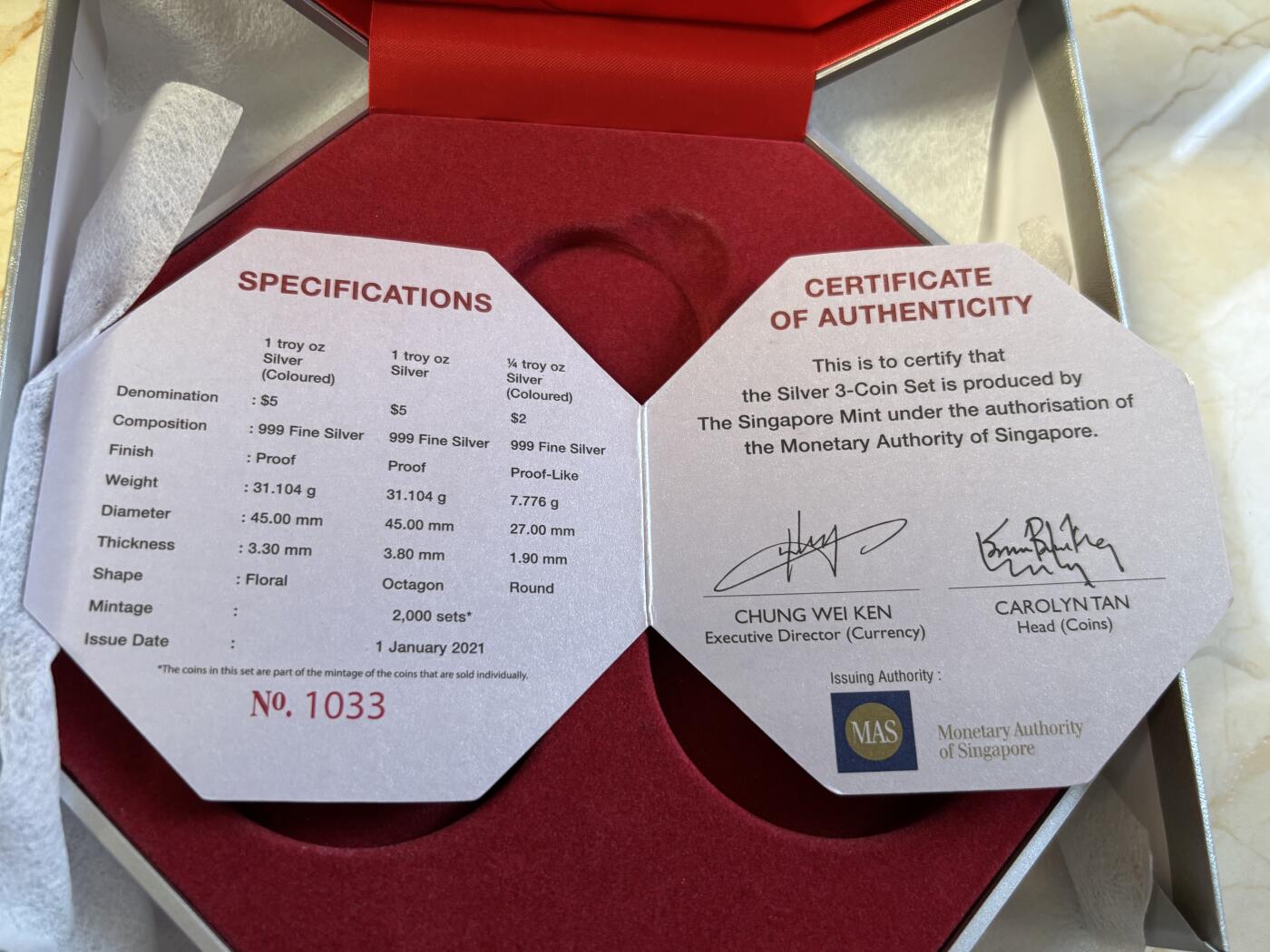 第194期拍卖 新加坡2021年十二生肖牛年银币3枚套NGC-PF69，1盎司/1盎司/1/4盎司，999银，发行2000套