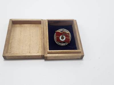 南水社第4次拍卖  - 日本共产党50周年永年党章 镀银珐琅 带盒