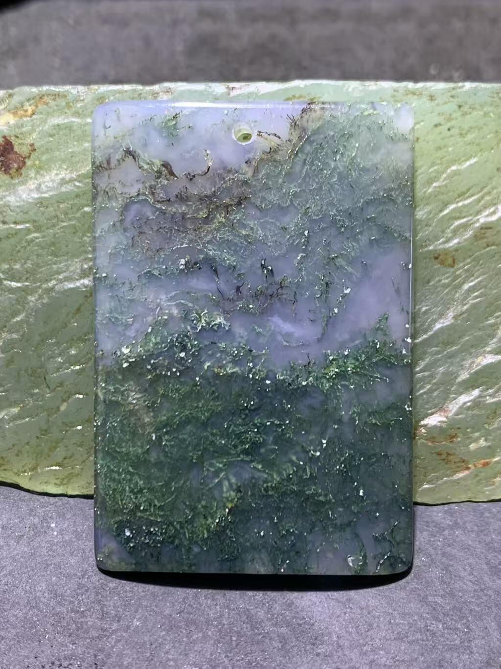 天然冰透高玉化水草玛瑙牌子一块