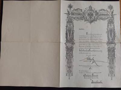 凯旋世界勋赏（第23期）（欢迎送拍）（对拍品有疑问请询问客服，不接受到手刀，出价默认拍品品相。请认真阅读拍卖规则！出价默认已认可！）（收到货请录制开箱视频，无视频概不处理问题。） - 奥匈帝国 军团司令部 正式表彰令 由条顿骑士团大团长/时任骑兵大将（后升元帅）欧根大公 亲笔签名 签发， 1906年以第14军团司令身份 授予时任第14补给大队指挥官，中校安东·鲍尔。认可并表彰安东·鲍尔在山地运输方面的专业能力