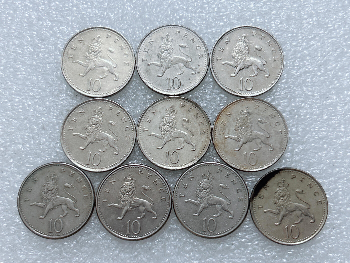 第一海外回流一元起拍收藏 散集专场  第307期 英国10便士硬币 小版 10枚