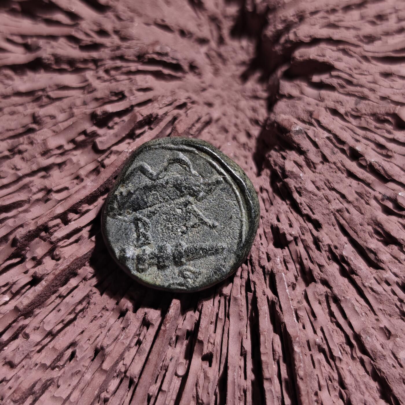 大象古币古希腊古罗马钱币专场首次拍卖1 古希腊马其顿王国亚历山大大帝大力神赫拉克勒斯铜币黑皮壳 公元前336-前323年 大力神头戴狮皮盔头像，背面是大力神的武器弓箭袋和狼牙棒