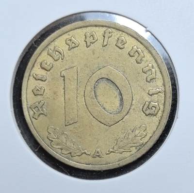 外国优质老铜币银币苏联纪念章，每周六晚九点倒数截拍，满百包邮可寄存，持续收拍 - 德国1937年5芬尼铜币，正面为哥特体面值与橡叶纹饰，背面是带有万字徽的帝国鹰纹，见证第三帝国时期，是德国近代动荡历史的特殊实物遗存，小众历史收藏辨识度高。