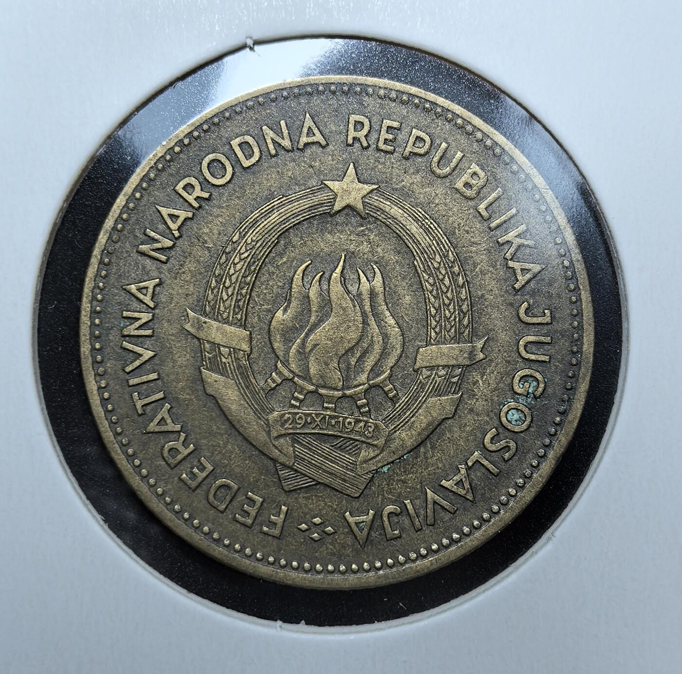 外国优质老铜币银币苏联纪念章，每周六晚九点倒数截拍，满百包邮可寄存，持续收拍