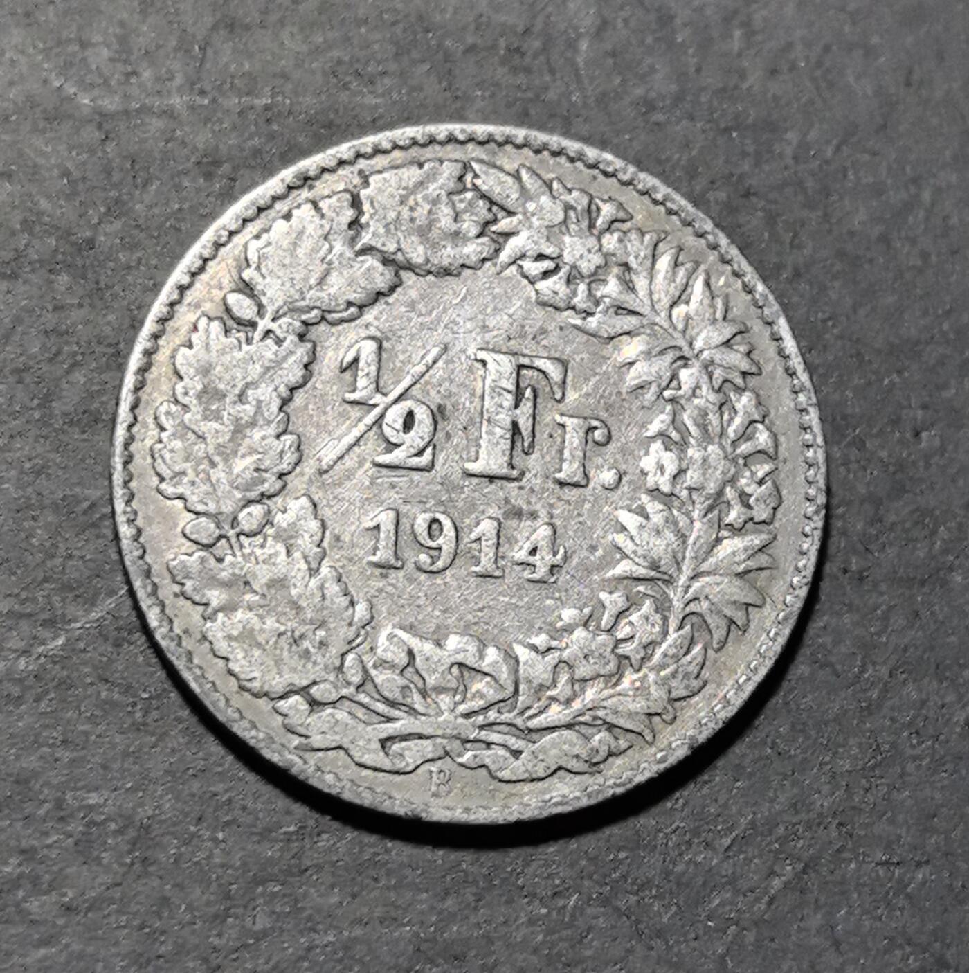 外国优质老铜币银币苏联纪念章，每周六晚九点倒数截拍，满百包邮可寄存，持续收拍