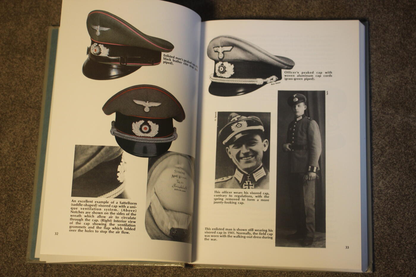 2026.4.2德系小拍卖 德三军帽大全，两册合计约650页，详细介绍了各种式样以及工艺细节等，封面轻微痕迹，内页完好