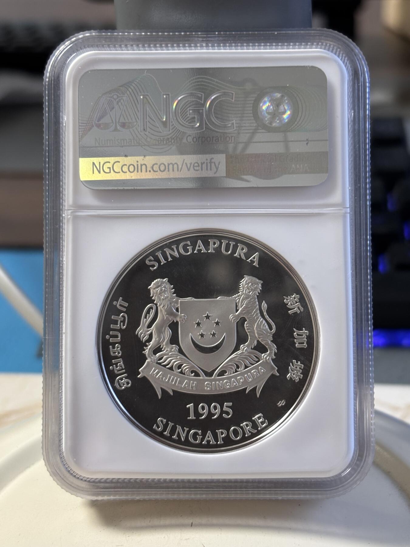 第194期拍卖 新加坡1995年十二生肖猪年2盎司纪念银币NGC-PF68.999银