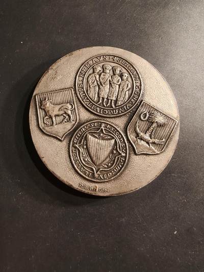 老王徽章第190期 - 法国尼姆市大银章    925银    直径68mm    重量203.7g