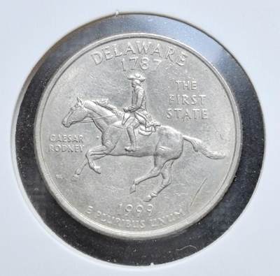 外国优质老铜币银币苏联纪念章，每周六晚九点倒数截拍，满百包邮可寄存，持续收拍 - 美国特拉华州纪念币，正面为华盛顿头像与国名，背面刻画凯撒・罗德尼骑马奔赴议会的历史场景，标注 “第一州” 字样，见证美国建国起源，设计充满历史叙事感，是美国州币系列的开篇之作，收藏价值突出。