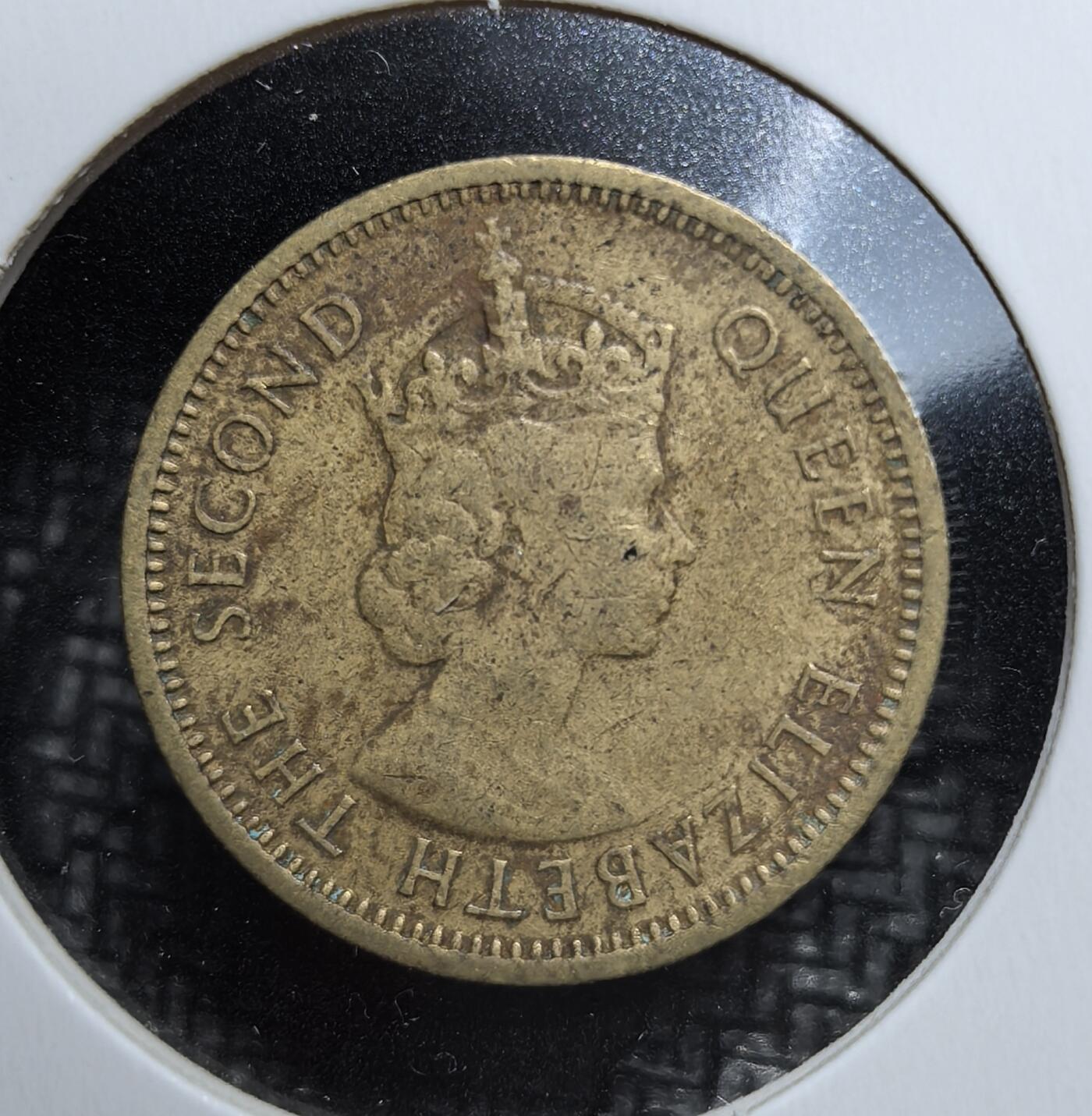 外国优质老铜币银币苏联纪念章，每周六晚九点倒数截拍，满百包邮可寄存，持续收拍 英属加勒比海地区1962 年 5 分铜币，正面伊丽莎白二世头像，背面经典帆船图案，历史感浓厚，品相完整带包浆，是英属加勒比殖民时期货币收藏的入门佳品。