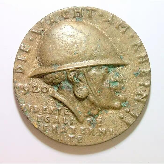 【艺术】德国艺术大章1920年 著名黑色耻辱高浮雕精制大铜章 58MM