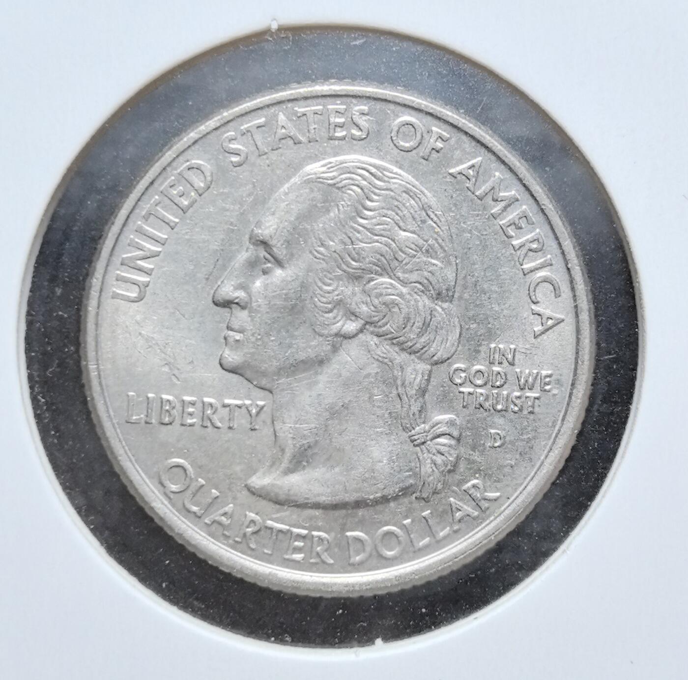 外国优质老铜币银币苏联纪念章，每周六晚九点倒数截拍，满百包邮可寄存，持续收拍 美国新罕布什尔州 纪念币，正面为华盛顿头像与国名，背面镌刻 “山中老人” 地质奇观与州格言 “不自由毋宁死”，见证美国州币系列发行，设计兼具自然与人文精神，是美国现代钱币收藏的热门之选。