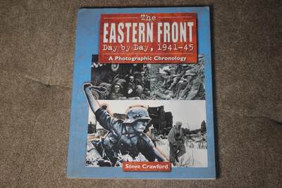 2026.4.2德系小拍卖 - 东线1941-1945，全书190页，按照时间顺序介绍了苏德双方的大小战役情况，图片丰富，纸张有一些年代痕迹，无缺损