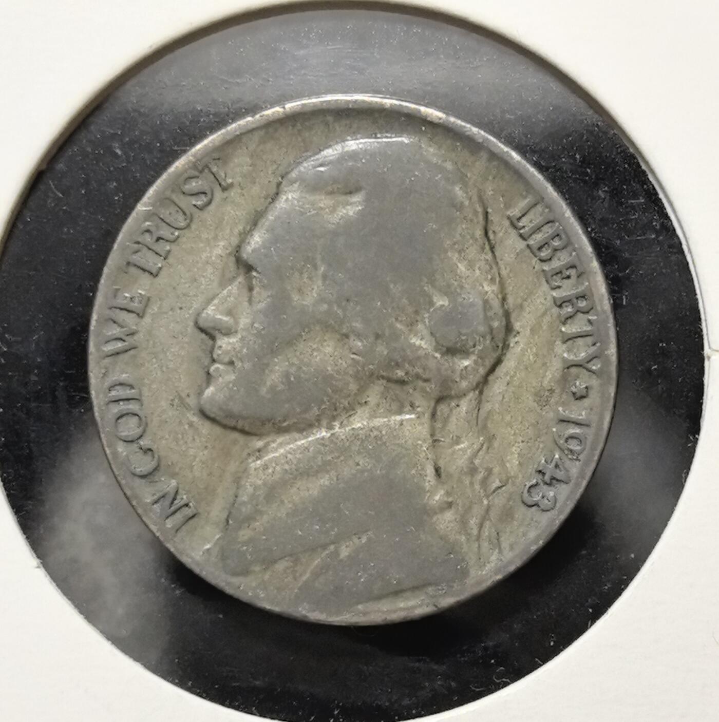 外国优质老铜币银币苏联纪念章，每周六晚九点倒数截拍，满百包邮可寄存，持续收拍 美国1943 年二战时期 5 美分杰斐逊银币，正面为杰斐逊头像，背面是蒙蒂塞洛庄园，因战时铜料短缺采用银合金材质，是二战物资匮乏的历史见证，兼具特殊材质与历史收藏价值。