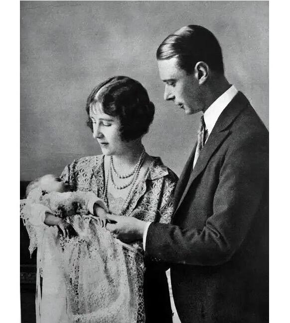 英国1937年 乔治六世和皇后+海神高浮雕精制大铜章 45MM