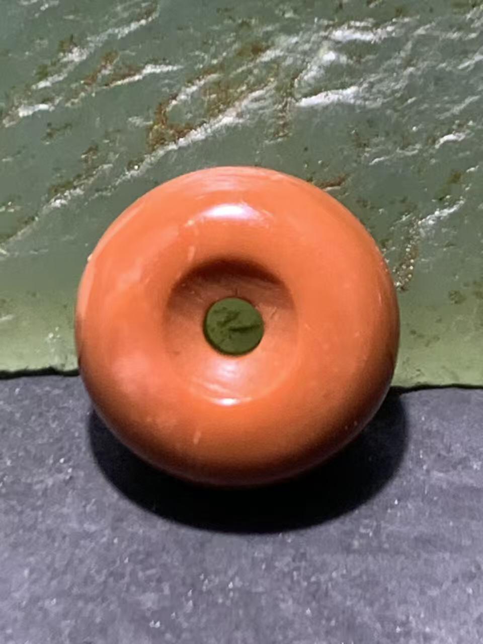 精美南红玛瑙柿子红面包圈小平安扣一个，