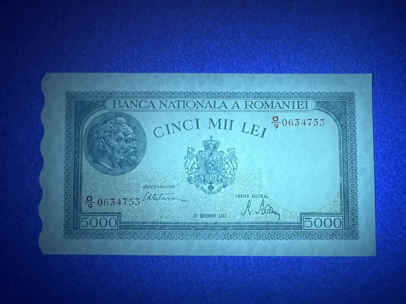 《艾美收藏》第238期-3.29周日外币畅拍场 罗马尼亚5000列伊 AU 1945年 仅边缘有个小裂口