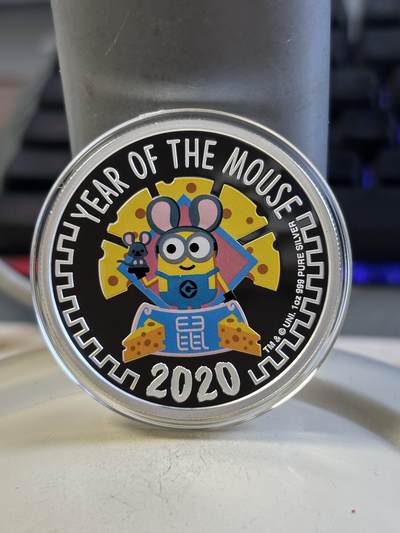 第195期拍卖 - 纽埃2020年小黄人中国生肖系列首枚鼠年1盎司银币，999银，发行3000枚