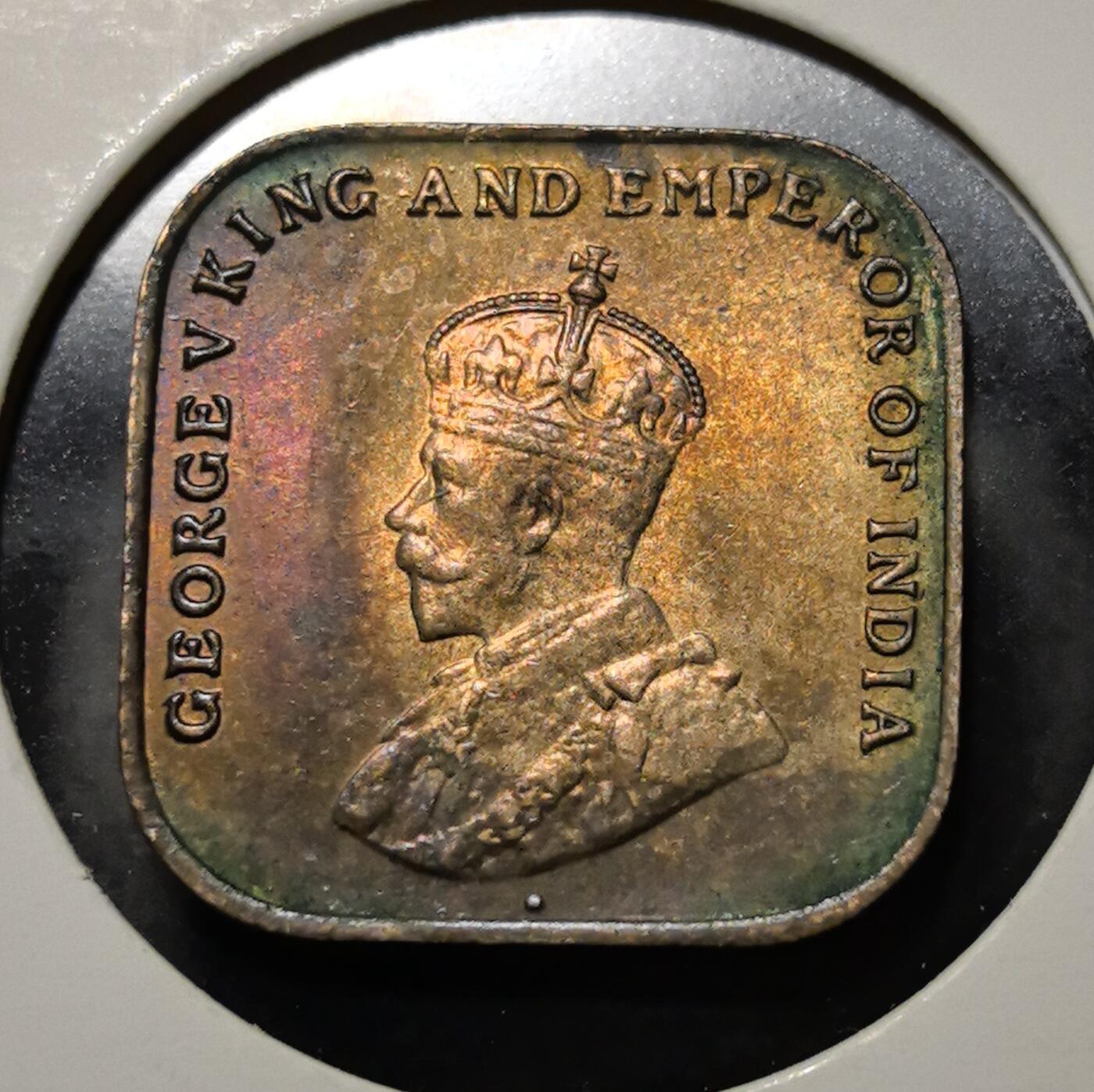 外国优质老铜币银币苏联纪念章，每周六晚九点倒数截拍，满百包邮可寄存，持续收拍 海峡殖民地 1926 年1 分方形铜币，正面为英王乔治五世戎装头像，背面是面值与年份，独特圆角方形形制极具辨识度，是英属东南亚殖民时期的货币遗存，包浆温润，极具南洋近代史与钱币收藏价值。