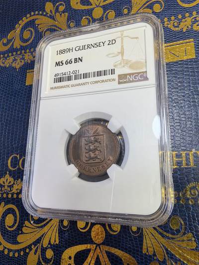 长老汇马年精选第十三场拍卖 - 1889根西2道布铜币，NGC MS66BN，唯二冠军，3.6万枚
