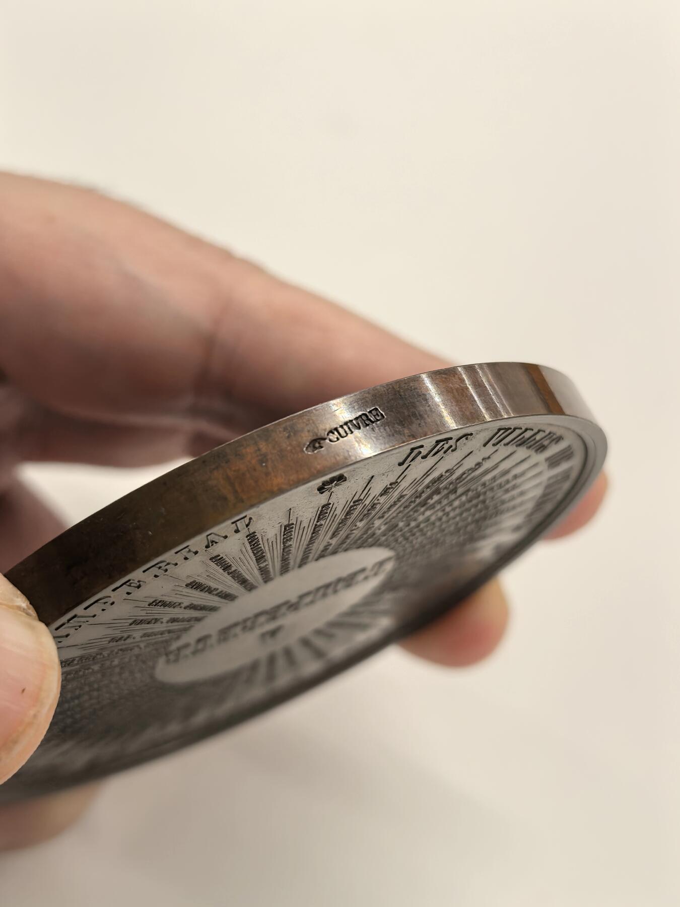 博洋堂“芳菲春韵”3月精品大拍专场暨第166期（全场包邮） 法国1856年拿破仑三世夫妇抱皇太子洗礼纪念章，铜银一对，原盒好品，直径69mm，原铸边铭，超高浮雕，难得一见