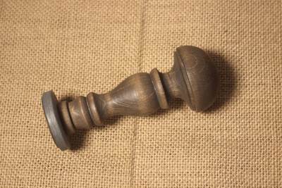 2026.4.2德系小拍卖 - 德三时期的公章，属于帝德老兵组织--钢盔团什切青分部，整体高约11.5厘米，直径4厘米，轻微使用痕迹 