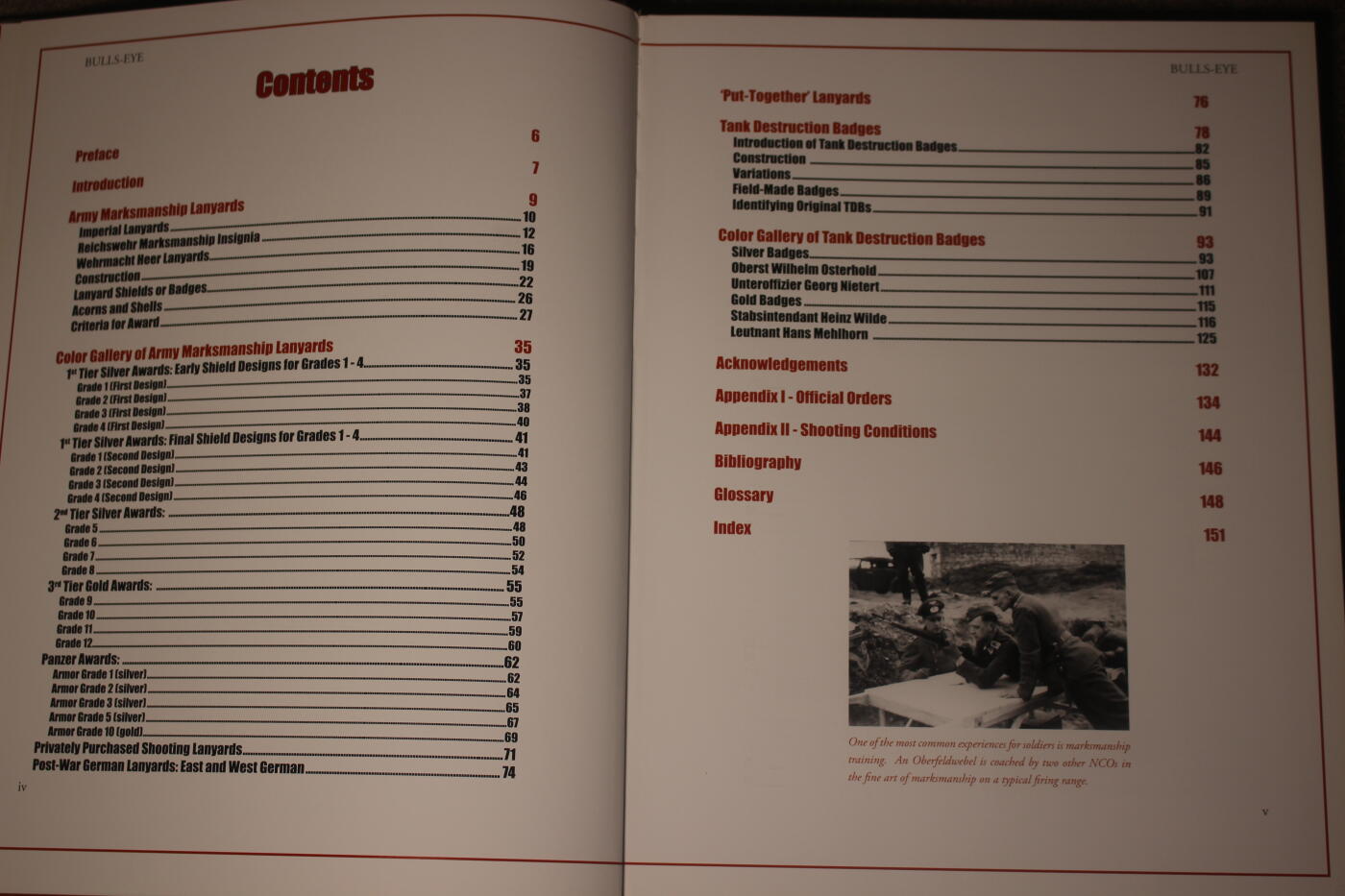 2026.4.2德系小拍卖 BULLS-EYE 德三射手续饰和独立击毁坦克鉴赏，共151页，全铜版纸印刷，较为详细的介绍了两款嘉奖的历史沿革和工艺细节，近库存品相