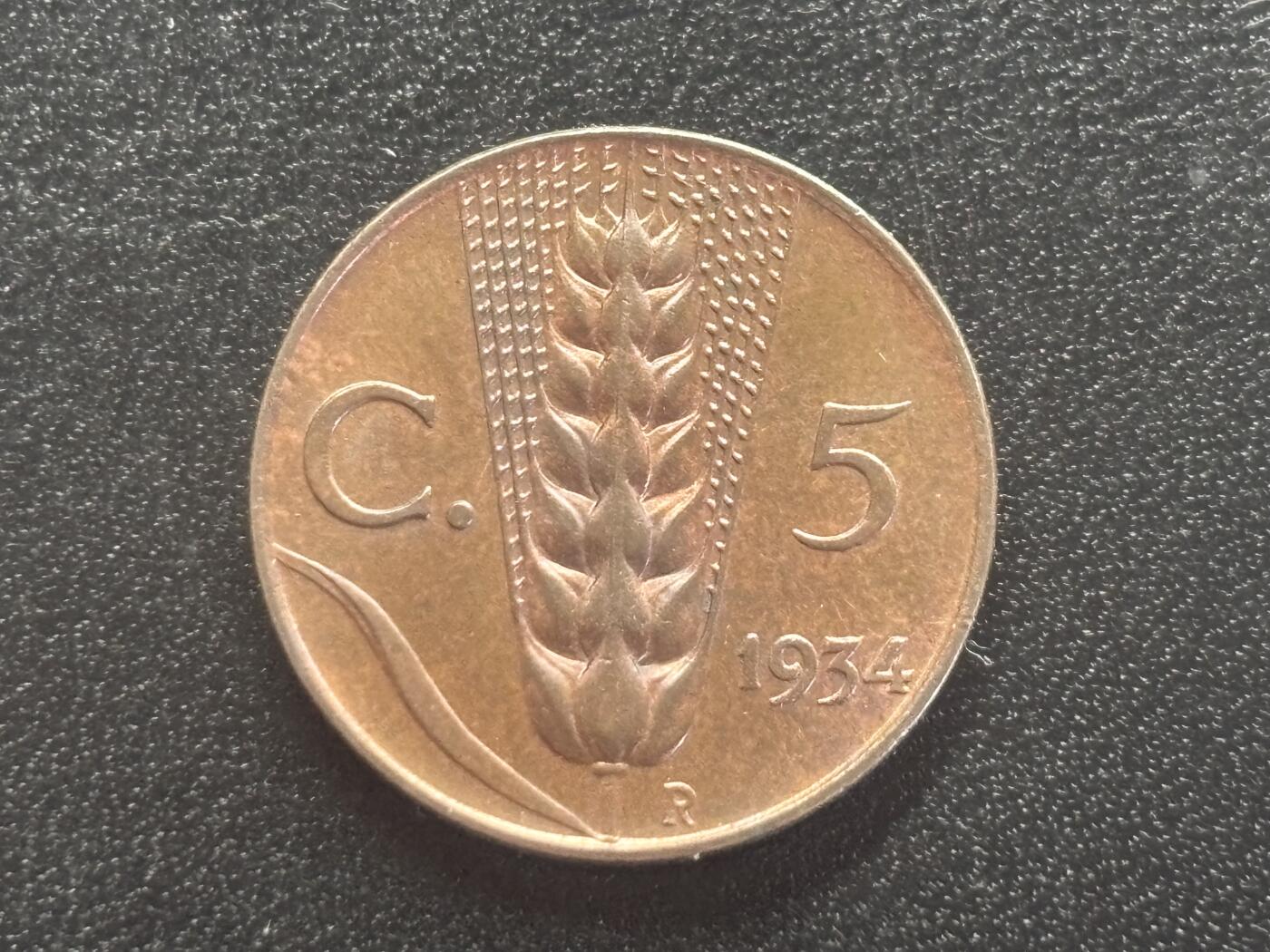 邮泉阁邮票限时拍卖第四十四场 （邮票在国外，请付邮费6元） 意大利  维克托·伊曼纽尔三世国王1934年5分