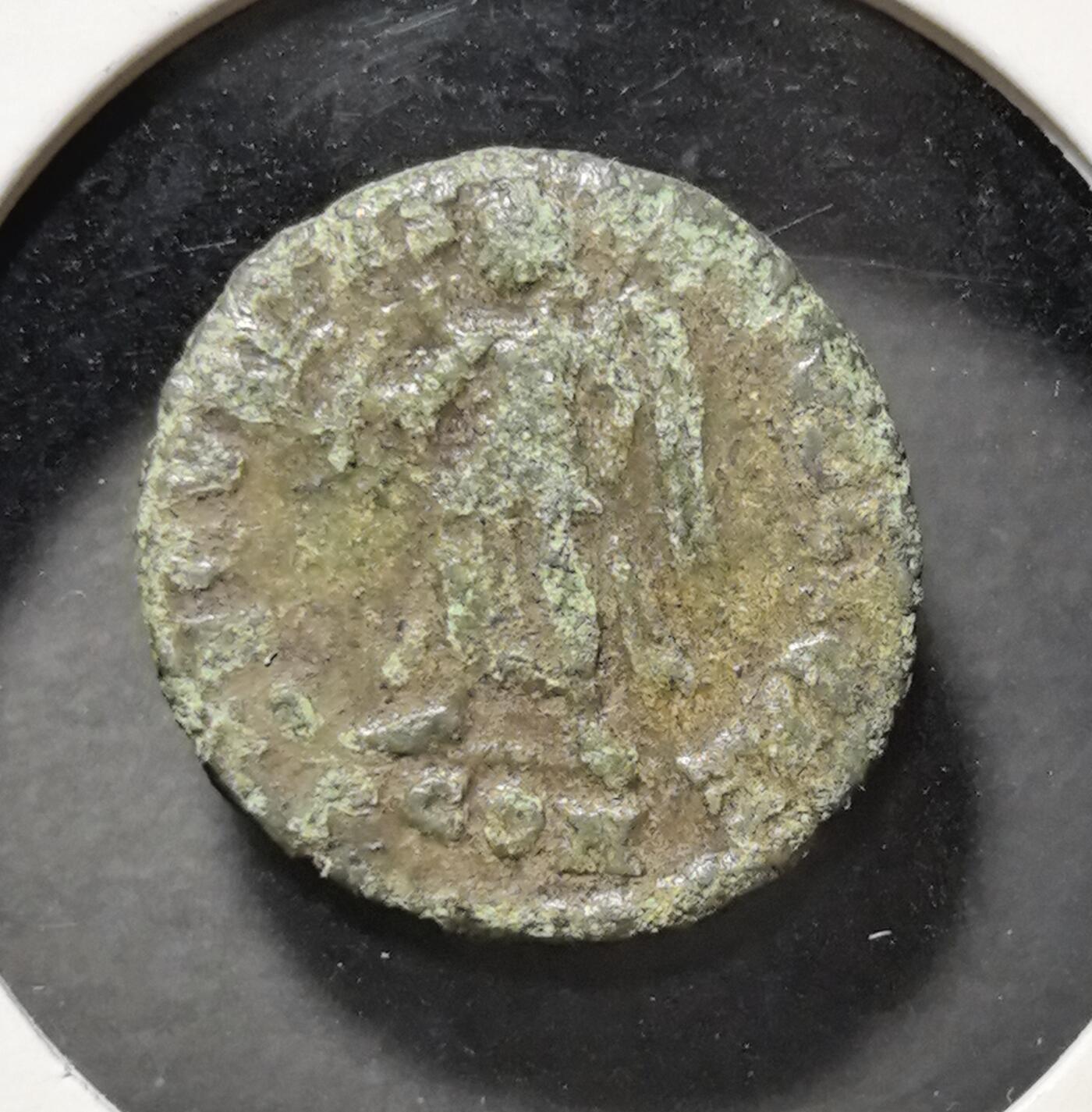 外国优质老铜币银币苏联纪念章，每周六晚九点倒数截拍，满百包邮可寄存，持续收拍