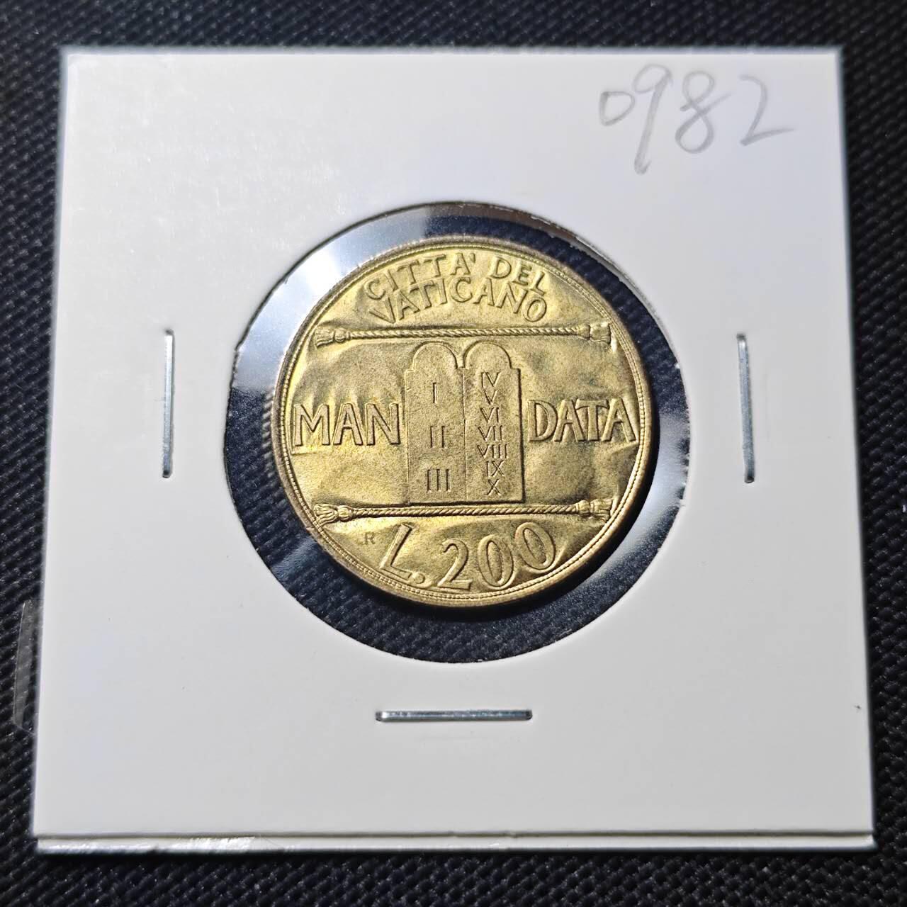 KK钱币收藏小铺  第409期 2月预留时间 周末发货  梵蒂冈200里拉 好品