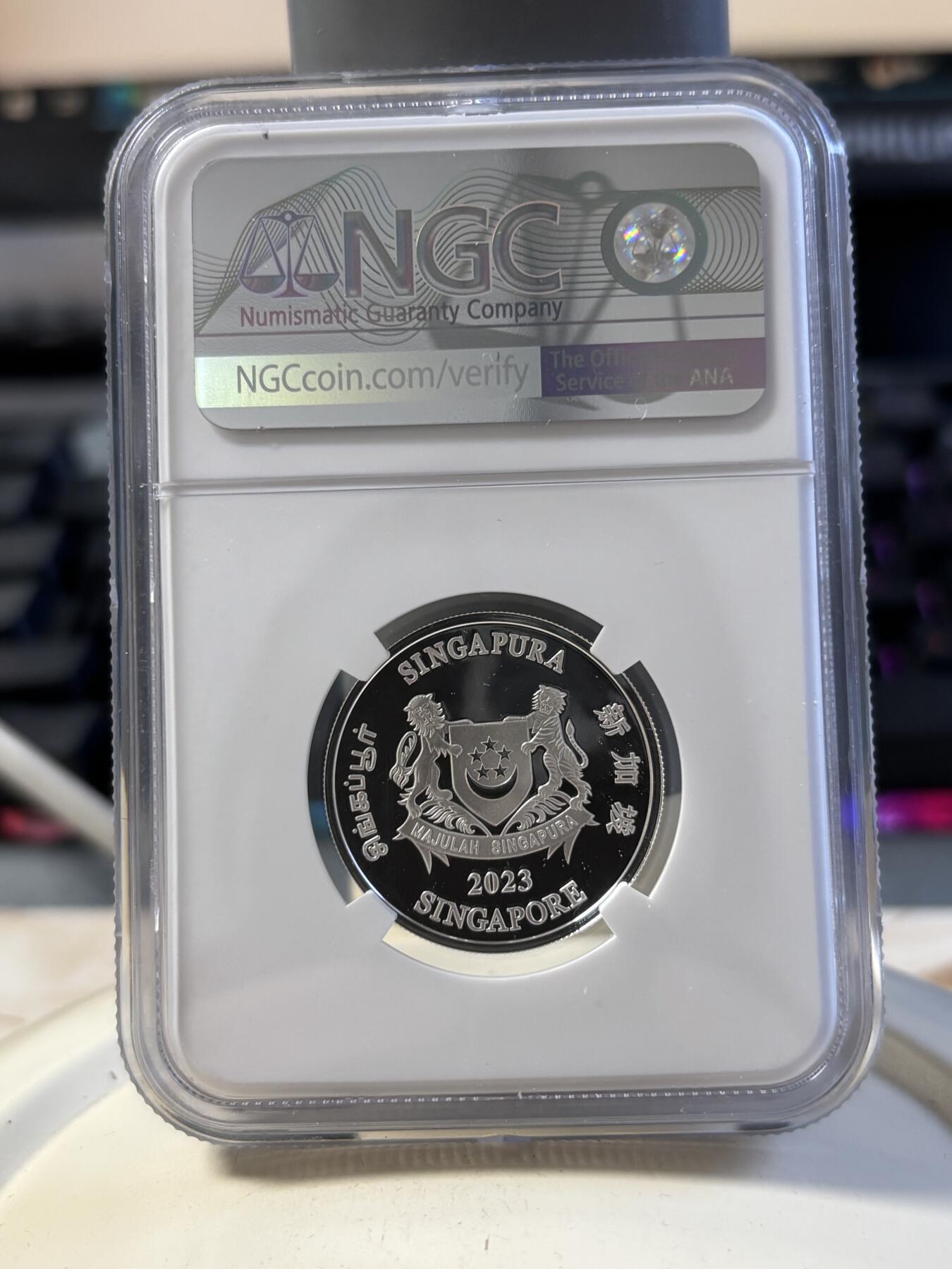 第194期拍卖 新加坡2023年十二生肖兔年银币3枚套NGC-PF70，1盎司/1盎司/1/4盎司，999银，发行2000套，无盒证