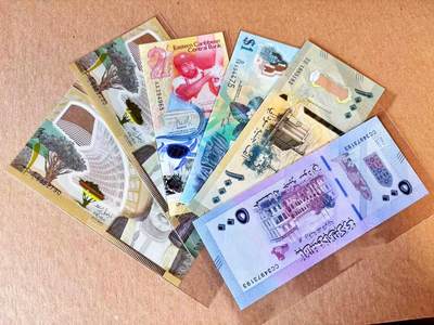 【Blue Auction】世界纸币精拍第801期——18级TOP拍卖/信誉/品质/专业/高效💫 - 【一组6张】多国纸币一组 全新UNC