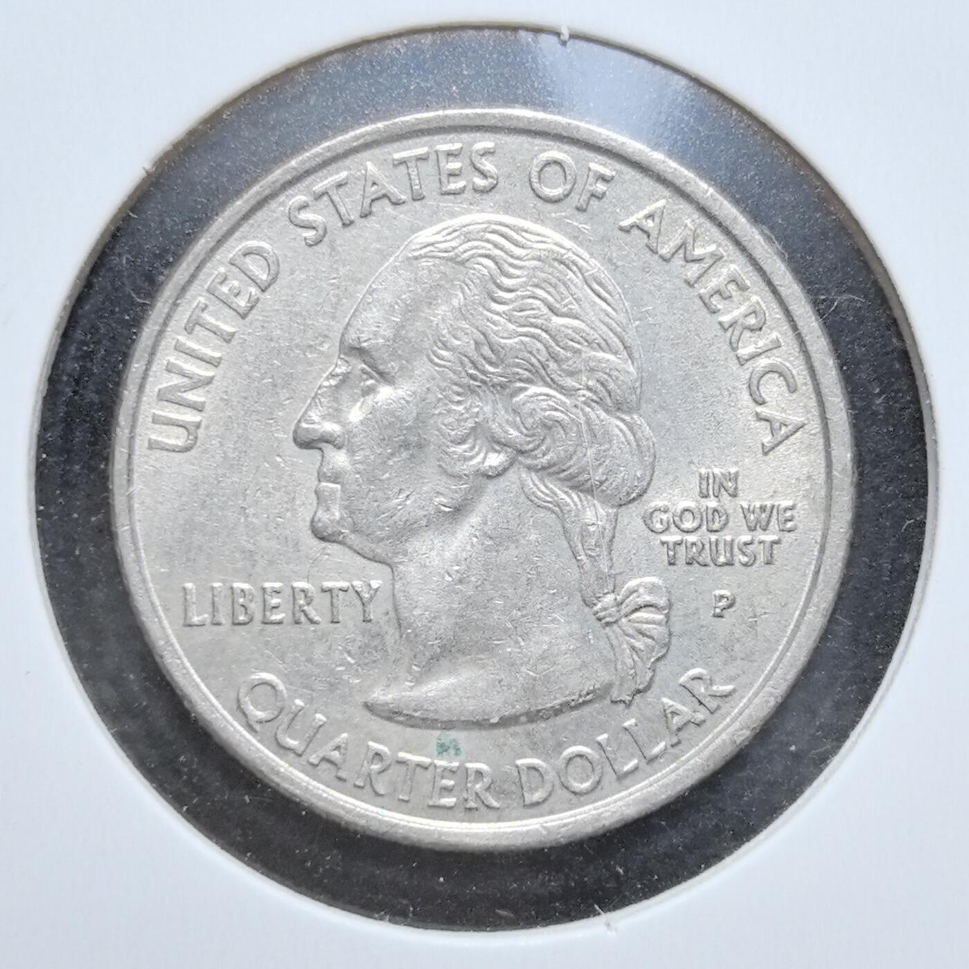 外国优质老铜币银币苏联纪念章，每周六晚九点倒数截拍，满百包邮可寄存，持续收拍 美国肯塔基州纪念币，正面为华盛顿头像与国名，背面镌刻 “我的肯塔基老家” 建筑与骏马形象，呼应肯塔基 “马之州” 与民谣文化，设计温情且充满地域符号，是美国州币系列中兼具人文与风情的收藏佳品。