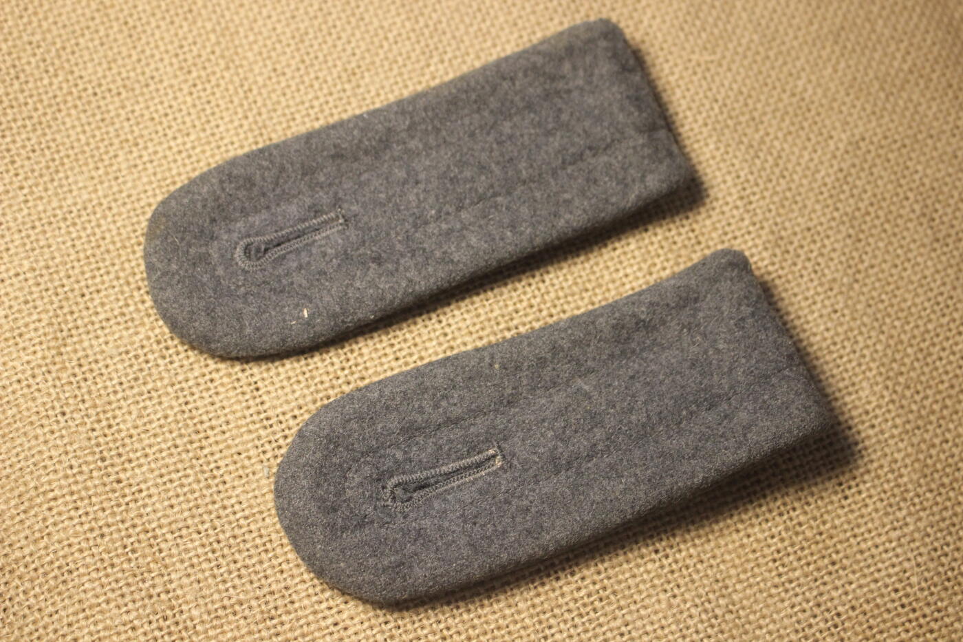 2026.4.2德系小拍卖 德三士兵至士官作战服软肩，原野灰色毛呢材质，库存品相