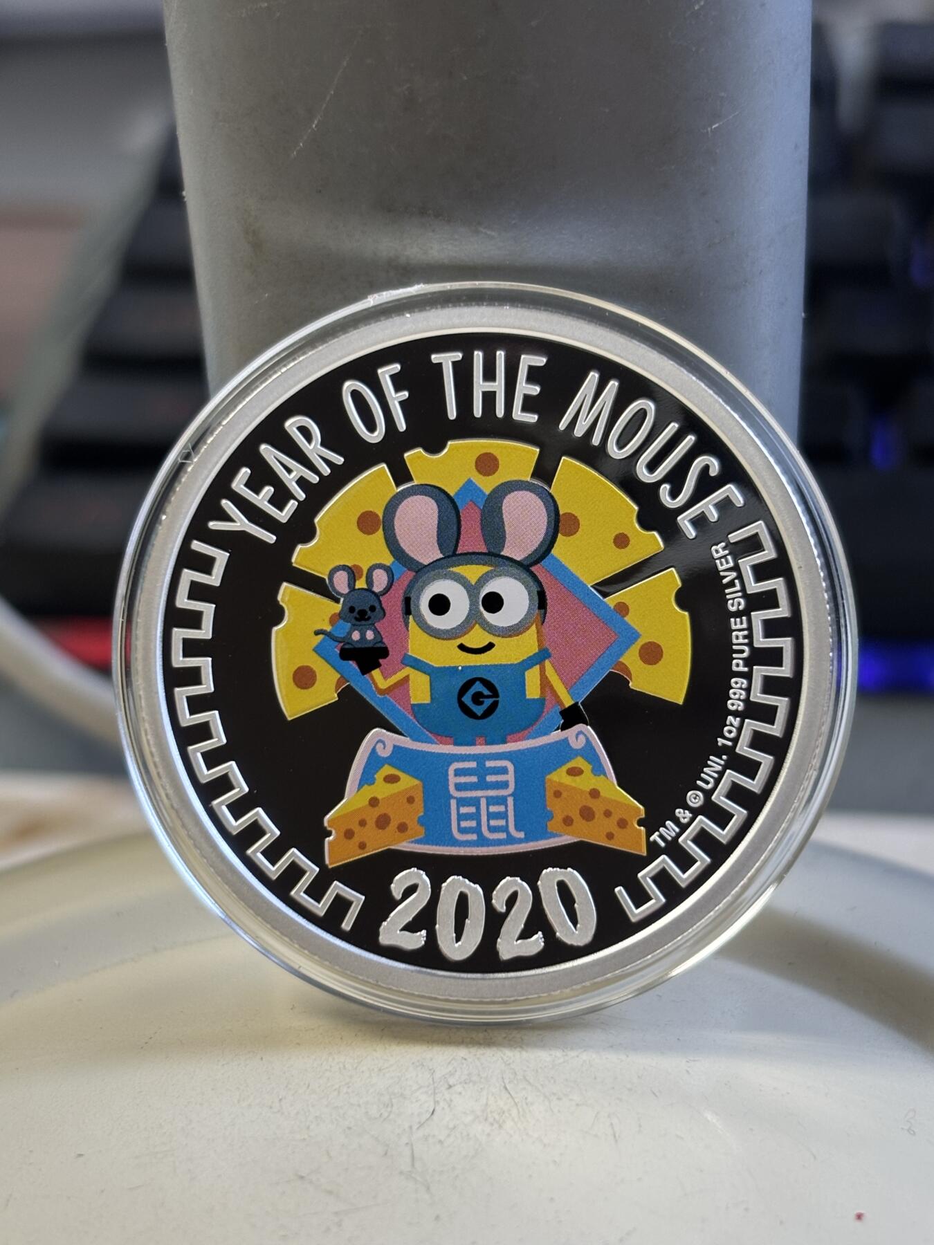 第195期拍卖 纽埃2020年小黄人中国生肖系列首枚鼠年1盎司银币，999银，发行3000枚