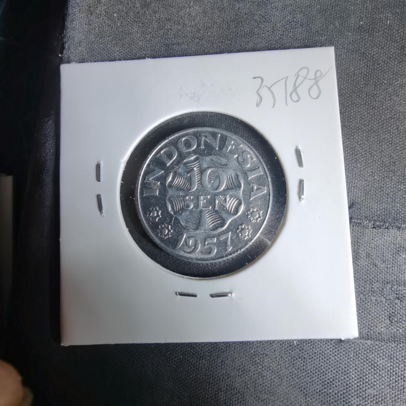 沼泽如烟--第1035场 印度尼西亚1957年十分