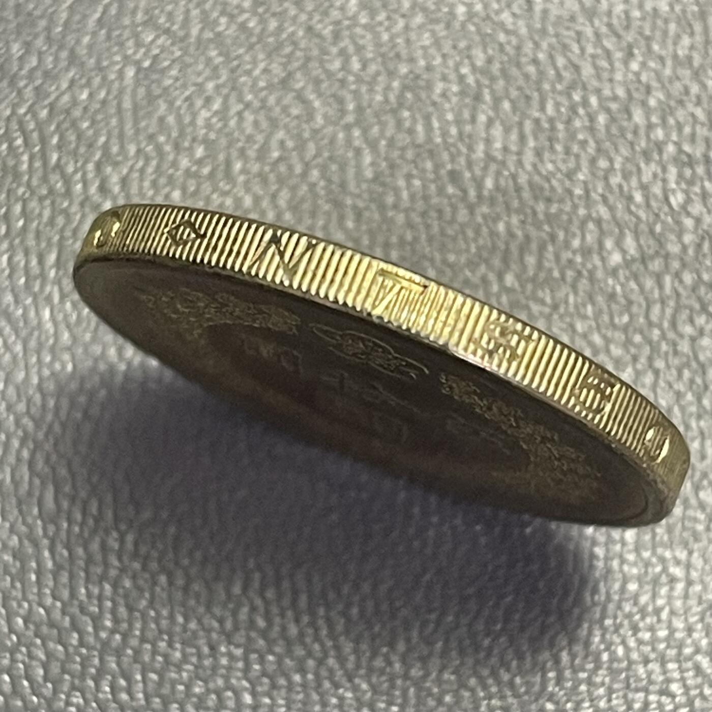 回流0328 全新美品 民国81年（1992年）伍拾圆梅花铜币