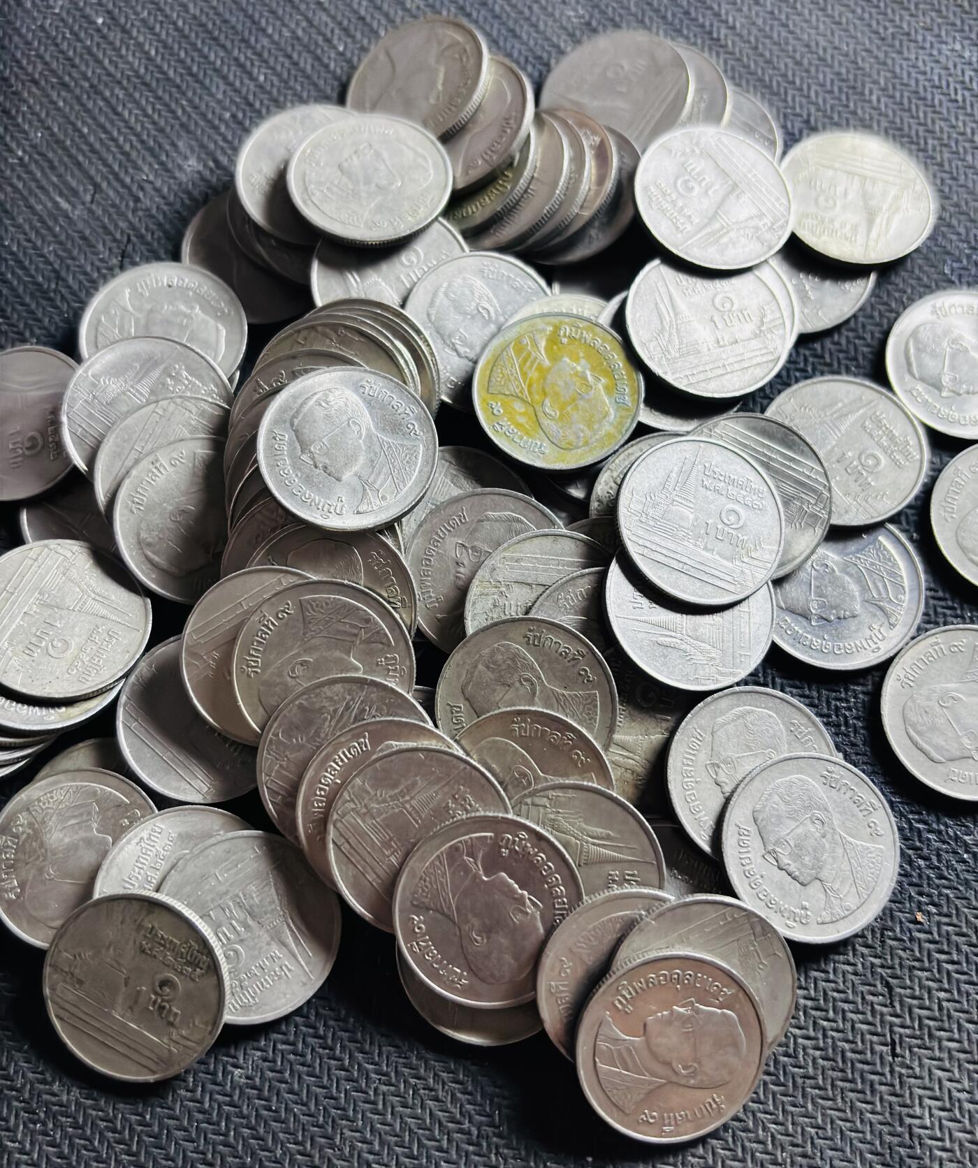 文馨钱币收藏第 298 场，长期接代拍业务 泰国 1 株 100 枚