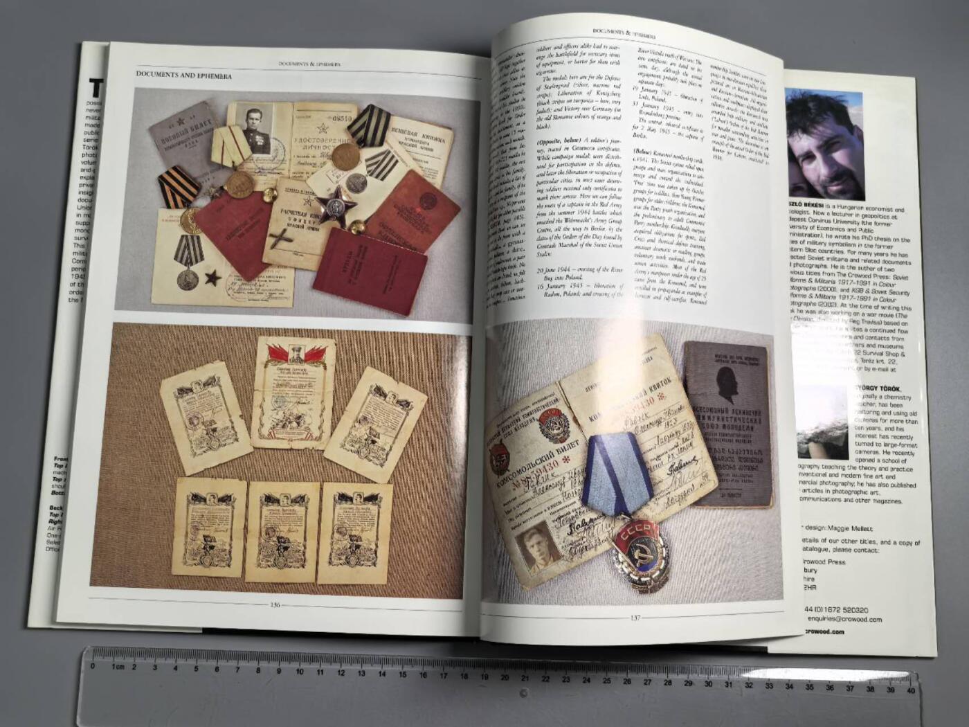 小驴勋章奖章收藏3月28日周六晚六点拍卖（珍爱和平，收藏战争，铭记历史，勿忘国耻，忠党爱国。有偿代拍，送拍规则在简介最后，参拍须阅读规则后再参拍，关系到运费包装发货时效真假辨别等关键信息，拍卖时不再发原图，看大图店主微信码在拍卖店铺介绍里）