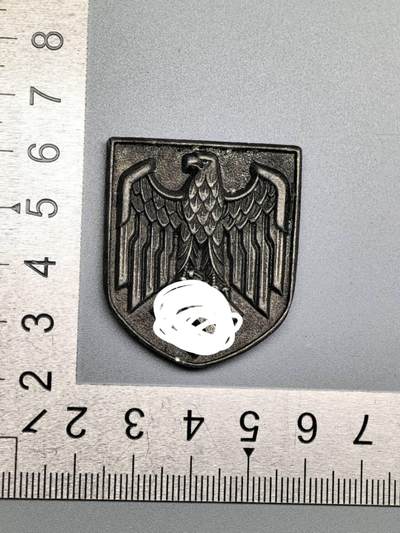 小驴勋章奖章收藏3月28日周六晚六点拍卖（珍爱和平，收藏战争，铭记历史，勿忘国耻，忠党爱国。有偿代拍，送拍规则在简介最后，参拍须阅读规则后再参拍，关系到运费包装发货时效真假辨别等关键信息，拍卖时不再发原图，看大图店主微信码在拍卖店铺介绍里） - 现代工艺品 非洲军团凉帽帽徽 非原品