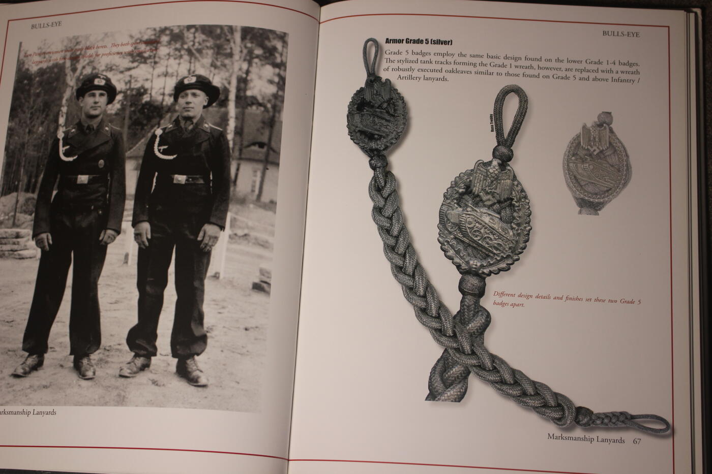 2026.4.2德系小拍卖 BULLS-EYE 德三射手续饰和独立击毁坦克鉴赏，共151页，全铜版纸印刷，较为详细的介绍了两款嘉奖的历史沿革和工艺细节，近库存品相