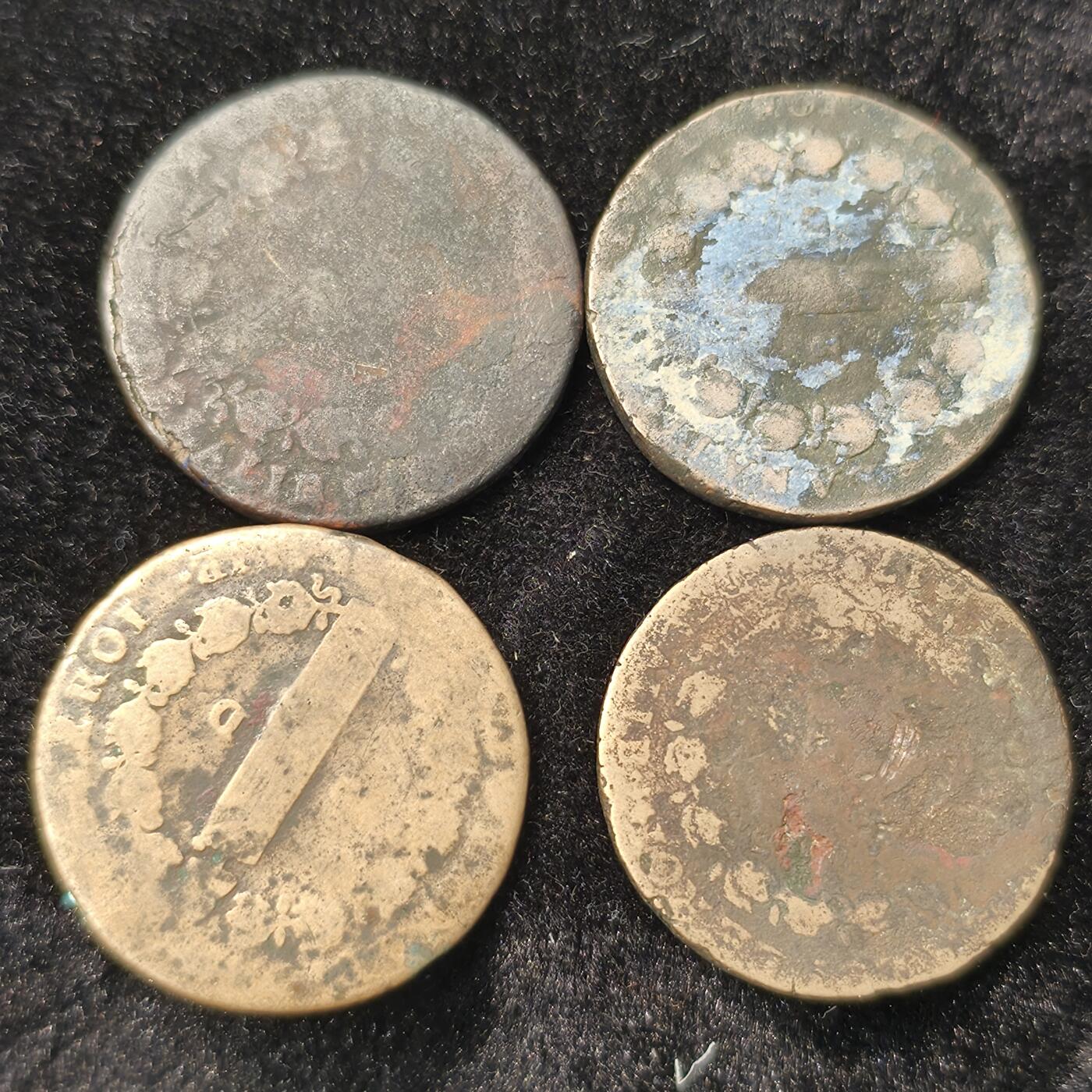 Krab外币市集Vol.28 法国路易十六铜币4枚一组