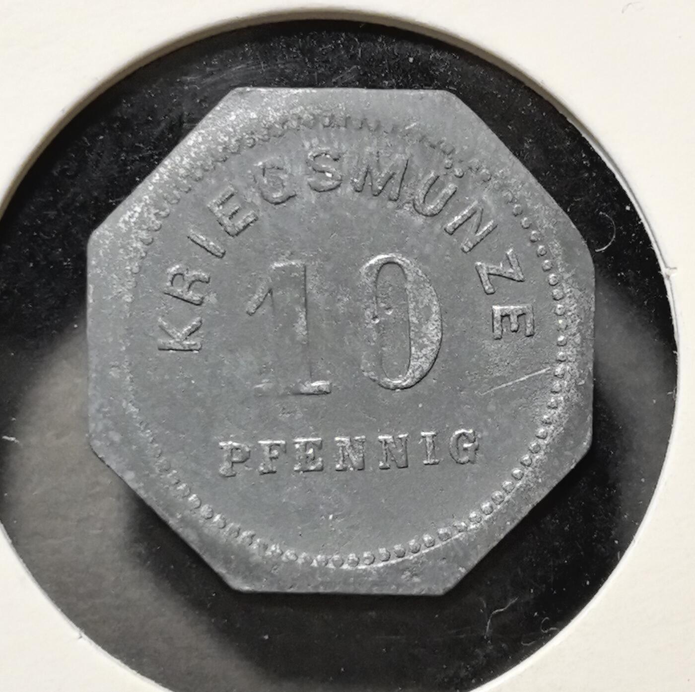 外国优质老铜币银币苏联纪念章，每周六晚九点倒数截拍，满百包邮可寄存，持续收拍 德国本斯海姆1917 年10 芬尼八角形战时紧急币，正面为城市守护圣徒与龙的市徽图案及年份，背面刻有 “KRIEGSMÜNZE” 字样与面值，是一战时期德国地方发行的锌质应急代用币。它见证了一战德国的物资匮乏与地方经济自救，形制独特、图案生动，极具德国近代战时货币与地方史收藏研究价值。