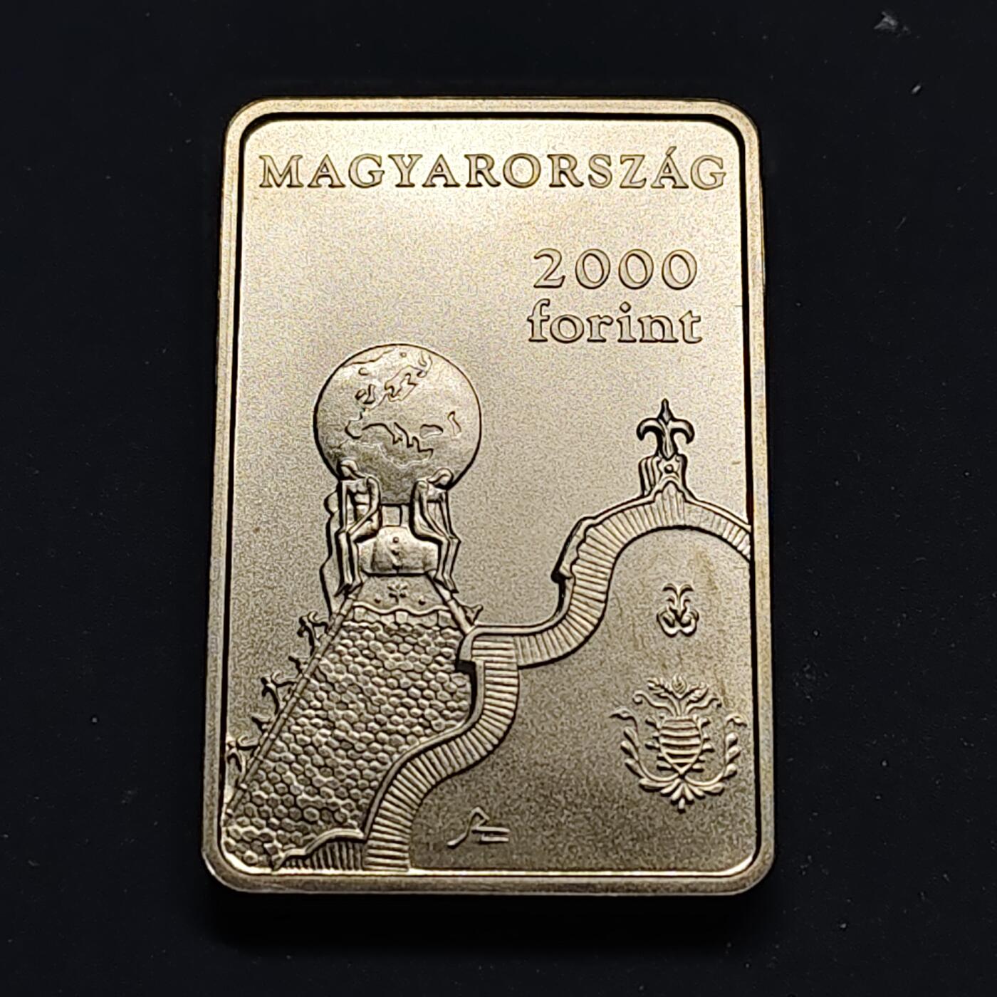 【全场包邮】纯粹捡漏拍517场 【少见】匈牙利2019年2000福林地质研究所成立150周年长方形纪念币-量5000