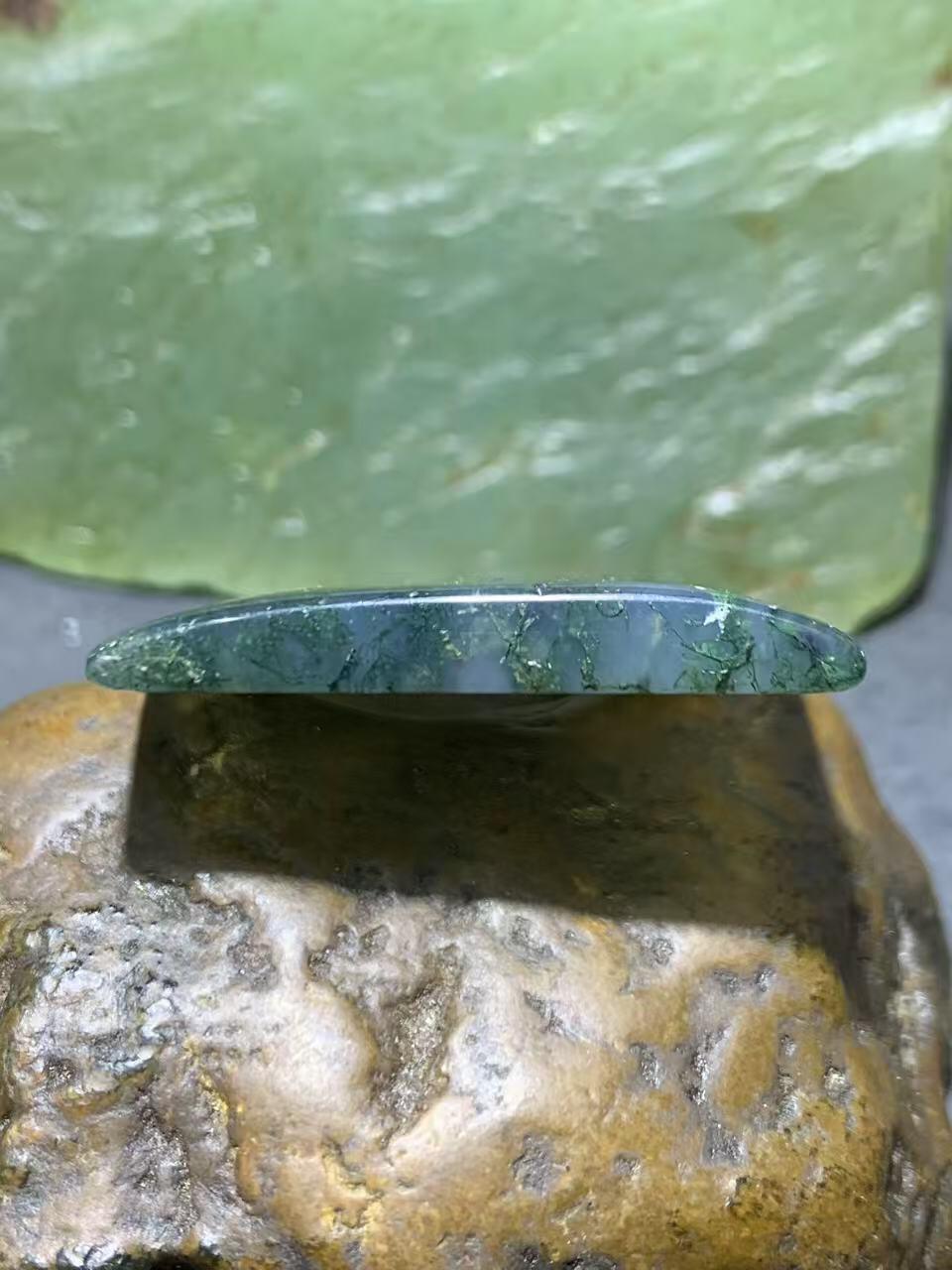 天然冰透高玉化水草玛瑙牌子一块